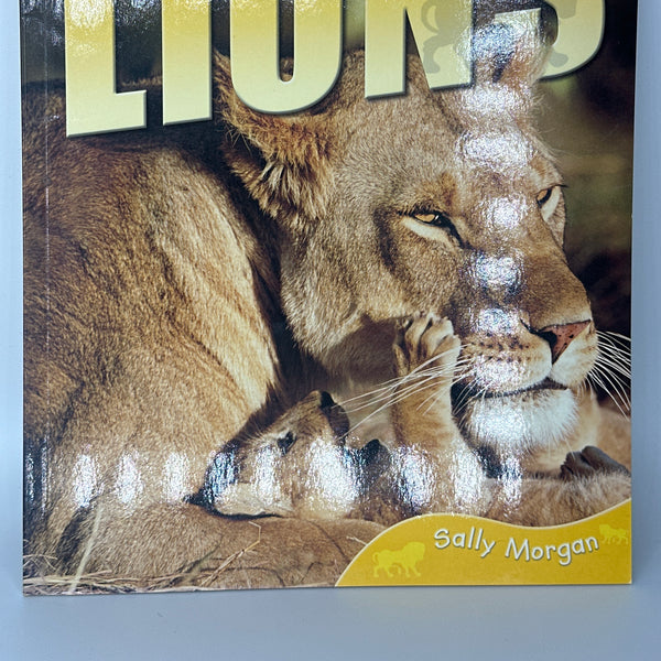 Animal Lives Bundle (7 Books)