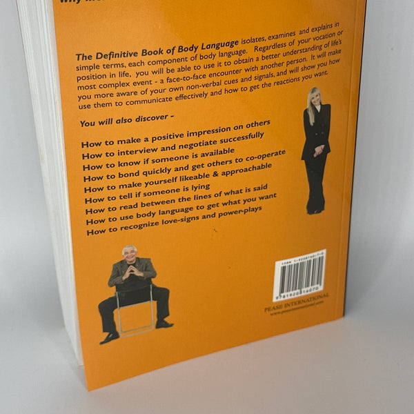 Allan + Barbara Pease Definitive Book of Body Language actual back cover used books