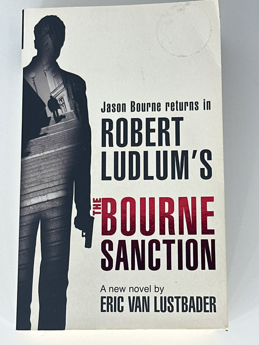 Robert Ludlum's The Bourne Sanction actual front cover image