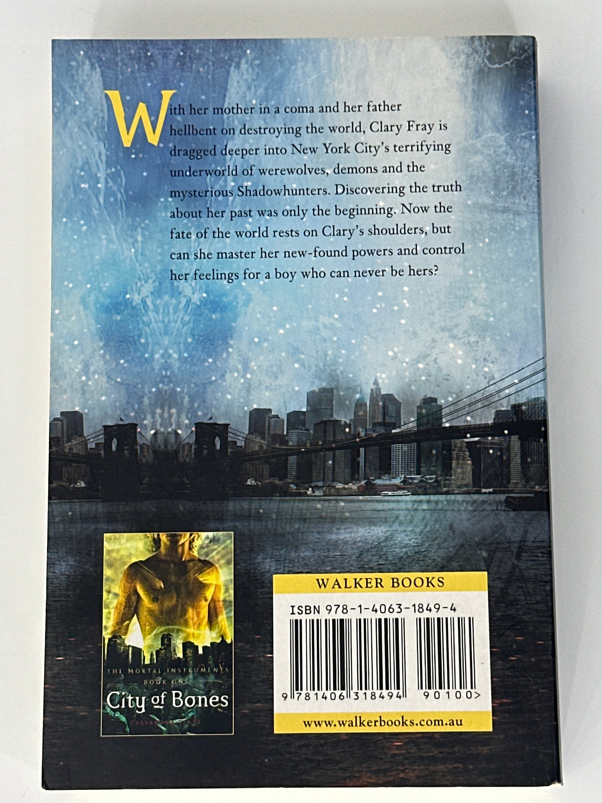 Cassandra Clare City of Ashes back cover image