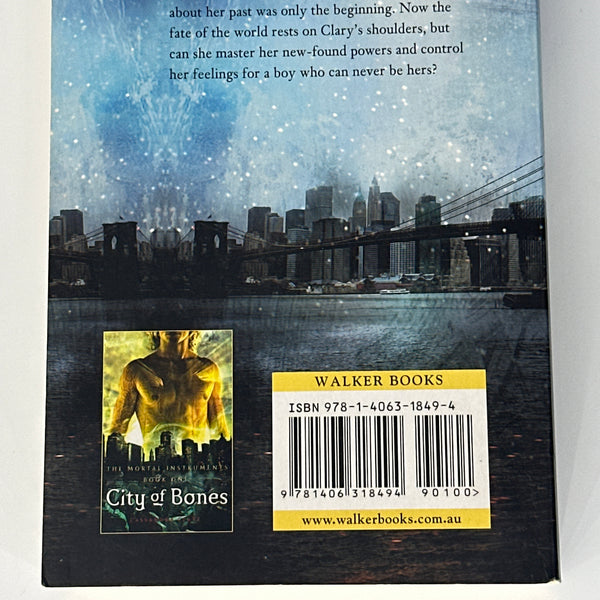 Cassandra Clare City of Ashes back cover image