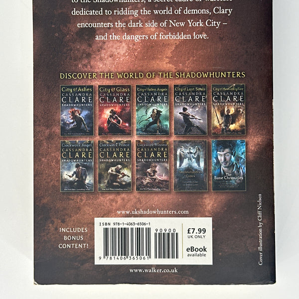 Cassandra Clare City of Bones back cover image2