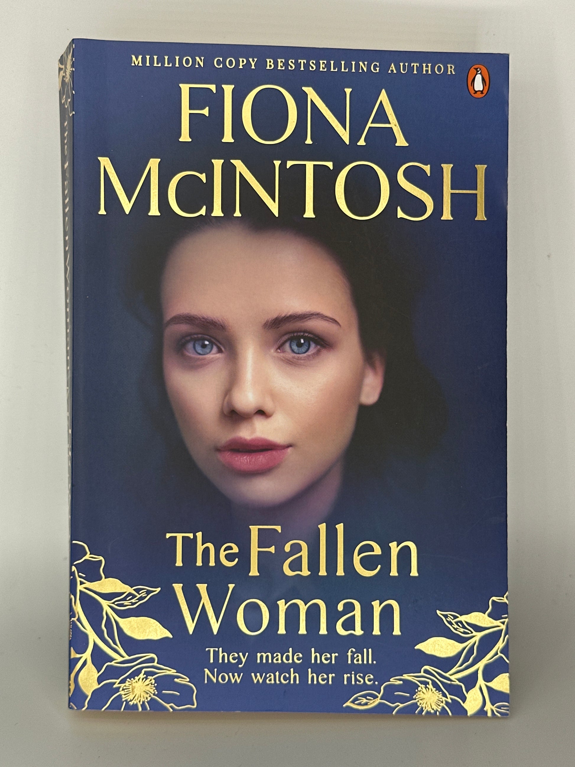 Fiona McIntosh The Fallen Woman actual front cover used books