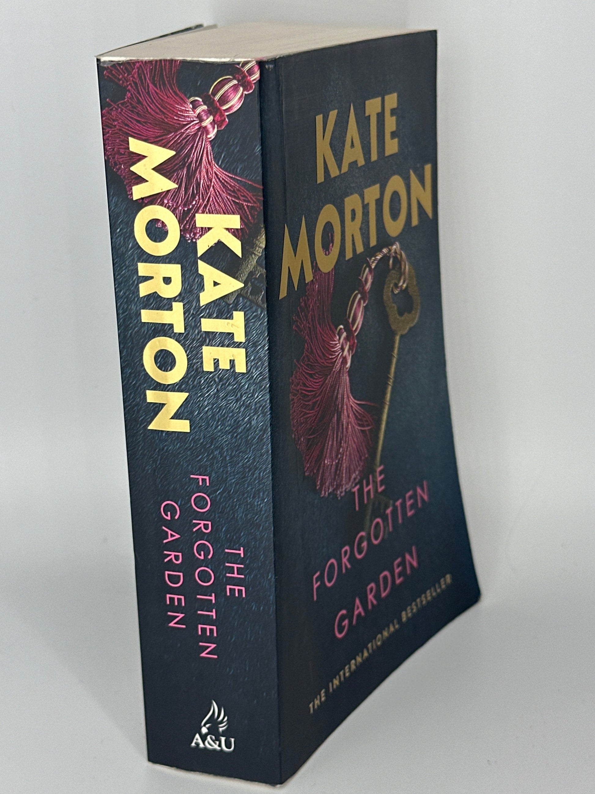 Kate Morton The Forgotten Garden actual spine used books