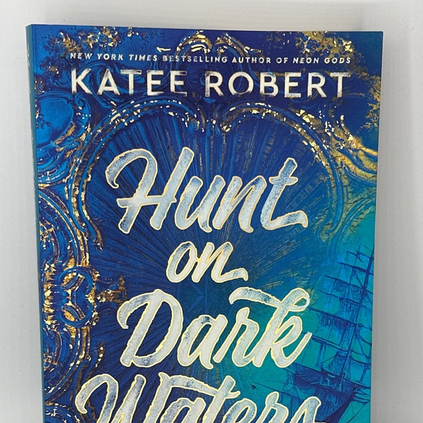 Katee Robert Hunt on Dark Waters (Crimson Sails book 1) actual front cover used books