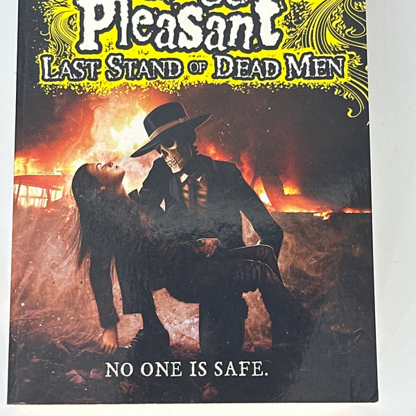 Derek Landy Skulduggery Pleasant Last Stand of Dead Men front cover image