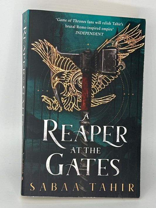 Sabaa Tahir A Reaper at the Gates (Ember Quartet, Book 3) ACTUAL FRONT cover used books