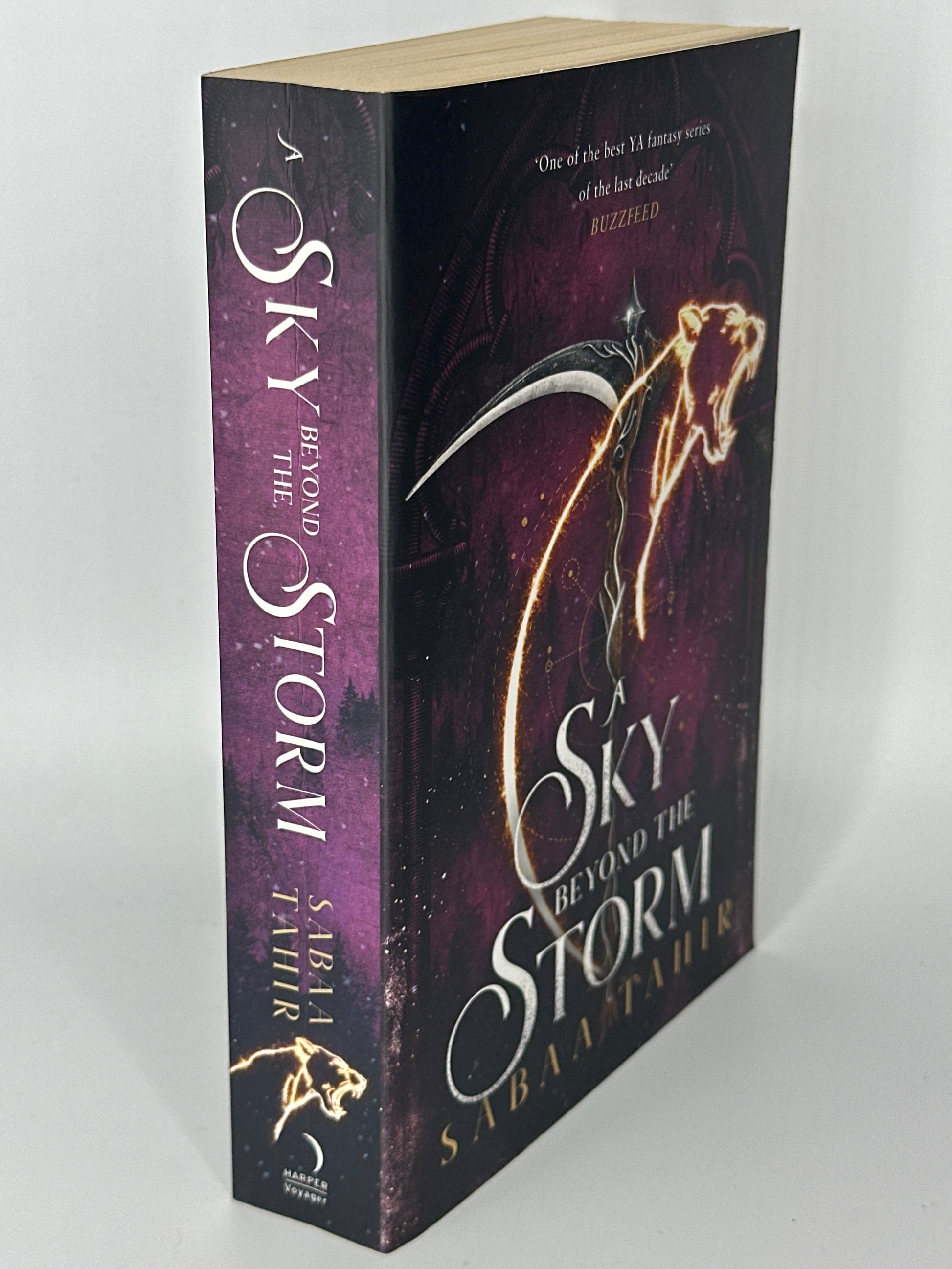 Sabaa Tahir A Sky Beyond the Storm (Book 4) actual spine used books
