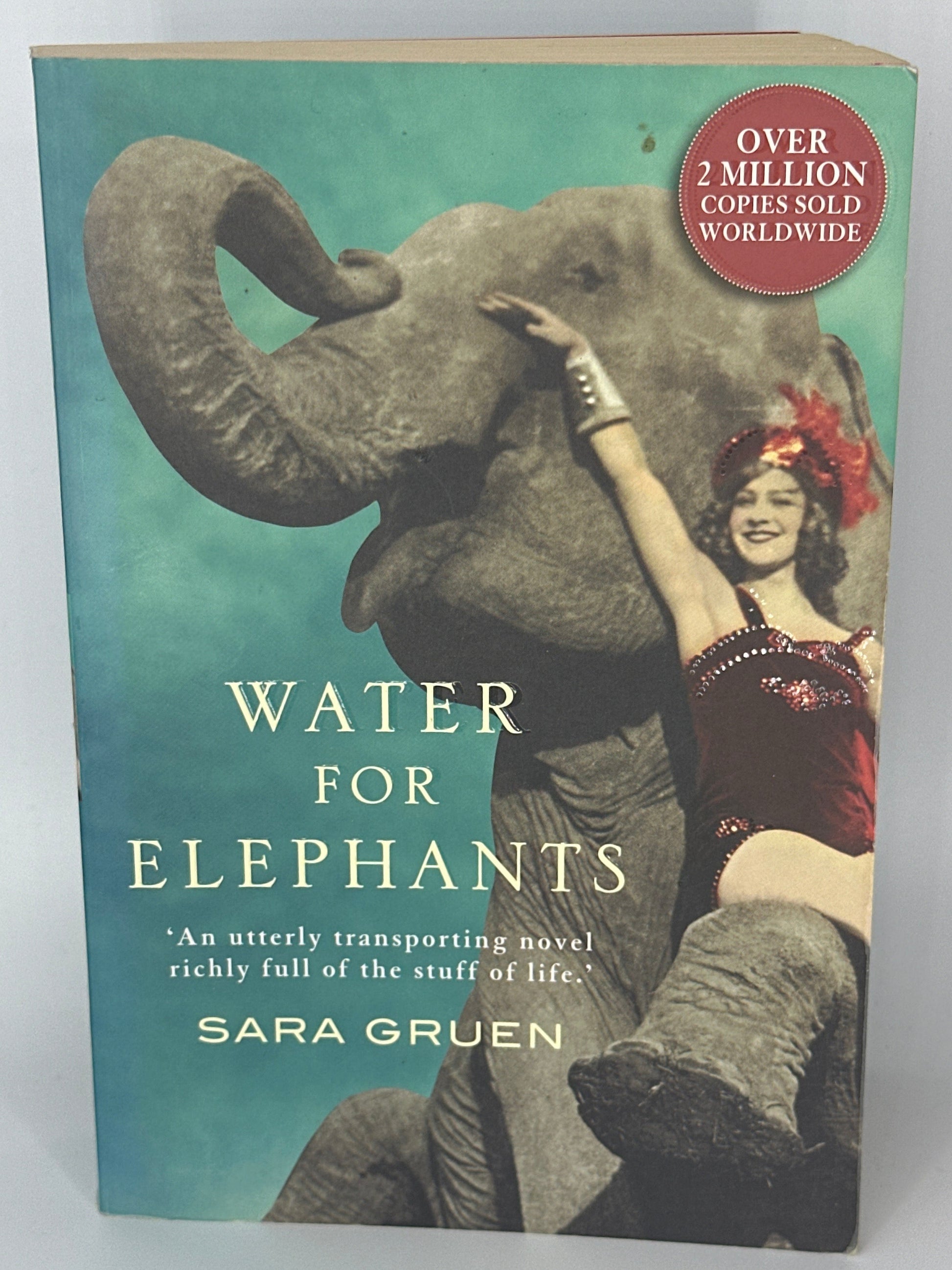 Sara Gruen Water for Elephants-a Novel actual front cover used books