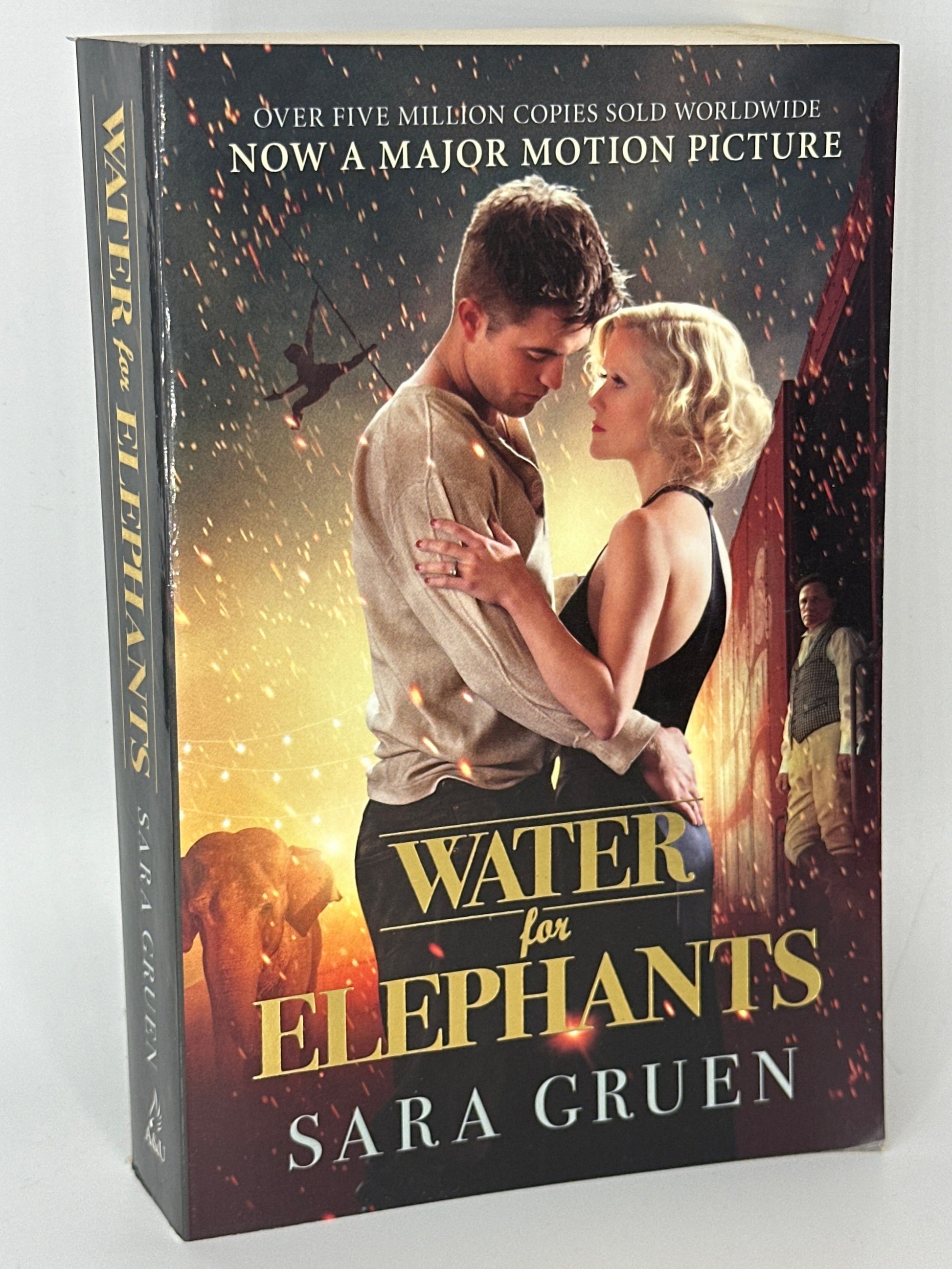Sara Gruen Water for Elephants actual front cover used books
