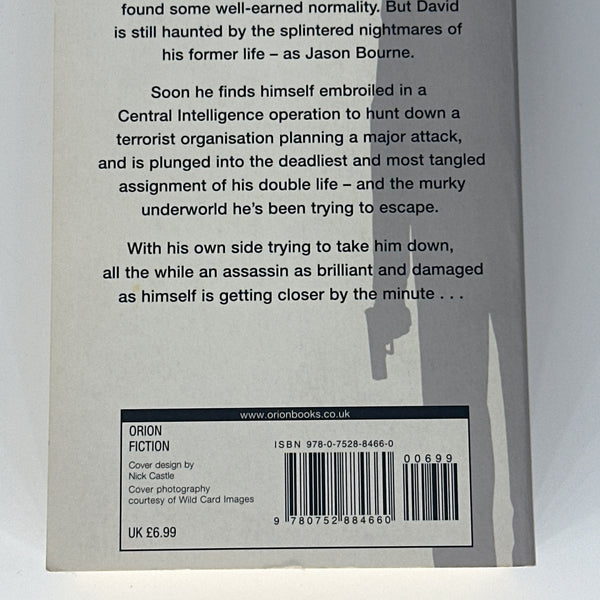 Robert Ludlum's The Bourne Sanction back cover image